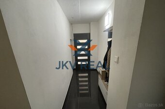 Na predaj kompletne zrekonštruovaný rodinný dom vo Dvoroch n - 2
