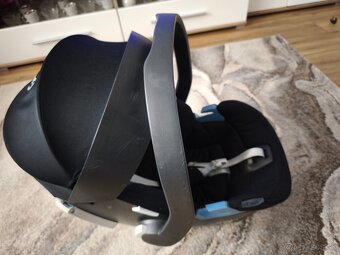 Predám  autosedačku  Cybex Aton5 - 2