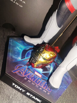 Tony Stark Iron man Team Suit Hot toys 1/6 - 2