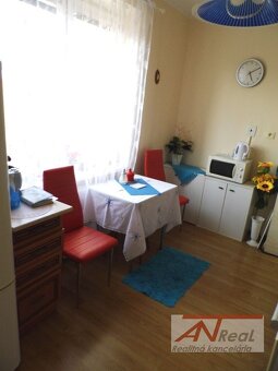 Na predaj - 2 izbový tehlový byt s balkónom, Blízke centrum - 2