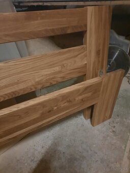 Dubova manzelska postel - 2