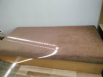 Posteľ s úložným priestorom - váľanda - 2