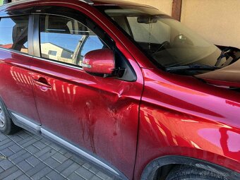 Mitsubishi outlander havarovane - 2