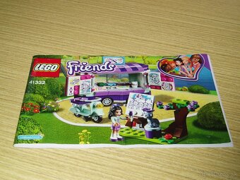 41332 Emma a jej umelecký stojan - 2