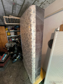 Predám posteľ s úložným priestorom 200x80 - 2