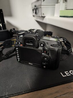 Nikon D7000 - 2