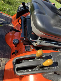 Kubota Traktor s čelným Nakladacom / traktor bagr - 2
