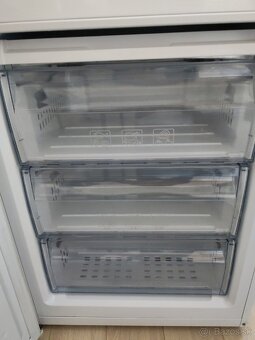 Chladnička s mrazničkou BEKO - 2