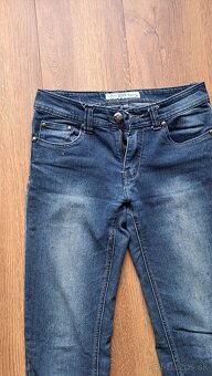 Dámske tmavé džínsy - 2