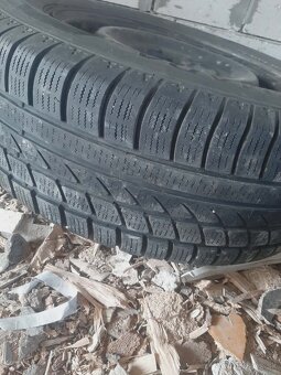 Predam  zimne pneumatiky s diskami  5x114,3. R 16 - 2