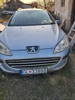 Predám na náhradne diely - 2