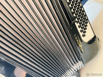 Predám akordeón Hohner Atlantic De Luxe. 120 Basový - Made - 2