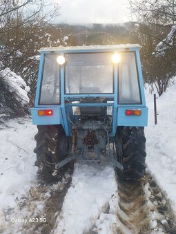 Predám traktor 5611 - 2