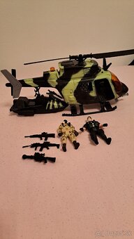 Predám soldier force vrtuľník s člnom - 2