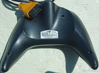 Retro gamepad Genius Maxfire digital G-08 pre game port - 2