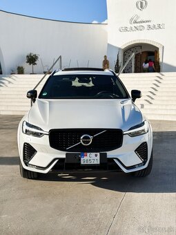 VOLVO XC60 B5 R-DESIGN - 2