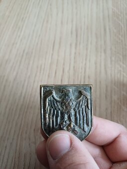 Predám nemecký odznak wehrmacht na klobúk DAK - 2