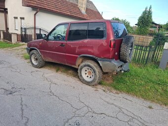 Nissan Terrano - 2