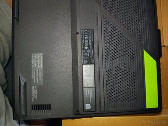 Predám herný notebook Asus rogstrix G 713 PV - 2
