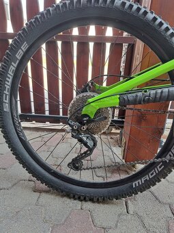 Celoodpružený horský bicykel Fuji reveal - 2