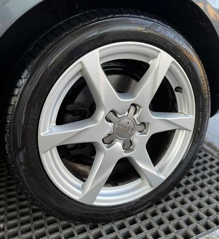 Audi 5x112 R17 225/45 - 2