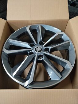 17" originál alu Škoda + zimné pneu. - 2
