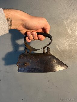 Žehlička starožitná s kameňom I vintage I retro - 2