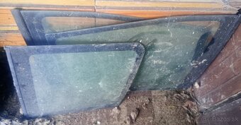 Bočné sklá Nissan Terrano 2 - 2