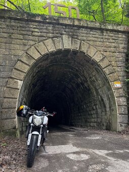Yamaha fz1 110kw,r.v. 2010, akrapovič - 2