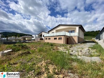 PREŠOV-ĽUBOVEC, SKOLAUDOVANÁ NOVOSTAVBA DOKONČENÁ V ŠTANDARD - 2