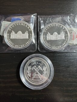 Predam strieborne medaile Nemecke 3ks .333 cena spolu 20euro - 2