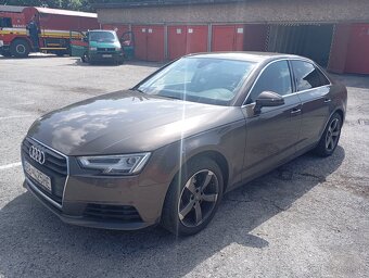 Audi A4 sedan - 2
