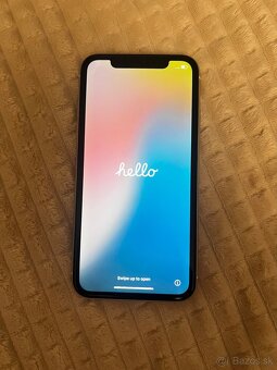 Apple iPhone 11 64GB - 2
