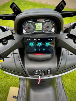 Suzuki Burgman 650 - 2
