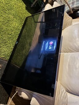 Predám televízor LG 55LE8500 - 2