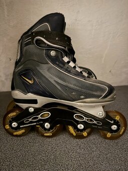 dámske kolieskové korčule Nike. - 2