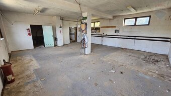 Výrobná hala s bývaním v obci Topoľnica. "REZERVOVANÉ" - 2