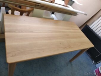 Jedálenský stôl - 2