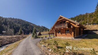 Zrubový rodinný dom v Nízkych Tatrách na predaj - 2