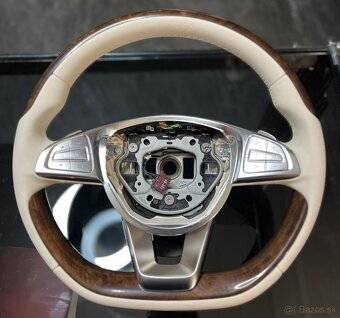 Volant Mercedes - 2