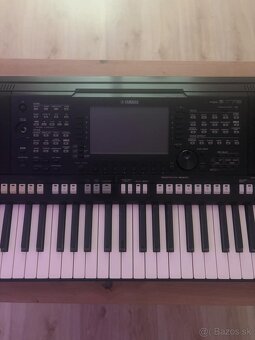 Yamaha Psr S775 - 2