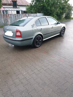 Predam skoda octavia 1.6 - 2