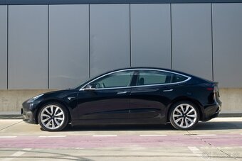 Tesla Model 3 Long-Range Dual Motor AWD - 2