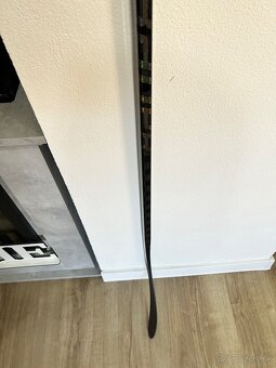 ✅ ĽAVÁ - BAUER BORON 5 PROTO-R GOLD - 77 F - P28 - 165 CM ✅ - 2