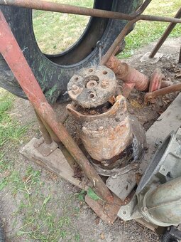 Súčiastky na Zetor 6945 - 2