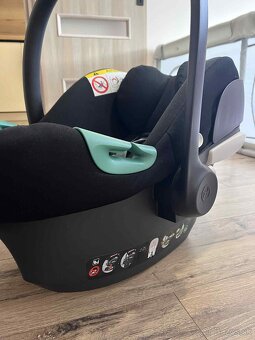 Cybex Aton B2 + isofix - 2