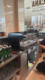 3 pakovy La Marzocco Linea PB používaný - 2