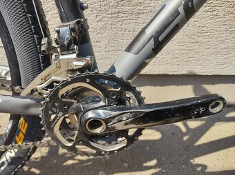 [09]  Horský bicykel Focus Black Forest 29r 2.0 (2013) - 2