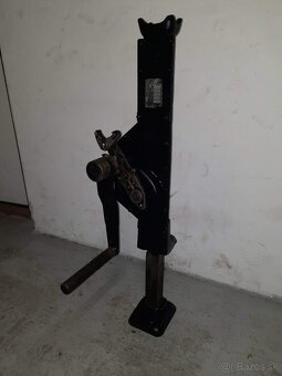 Zdvihák hrebeňový - 2