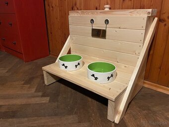 Stojan na misky pre psíkov - 2